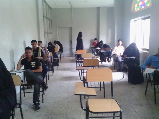 صور من القاعات والمعامل