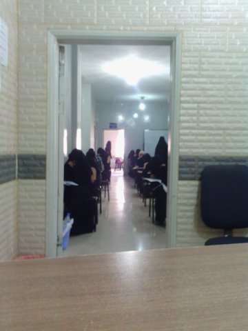 صور من القاعات والمعامل