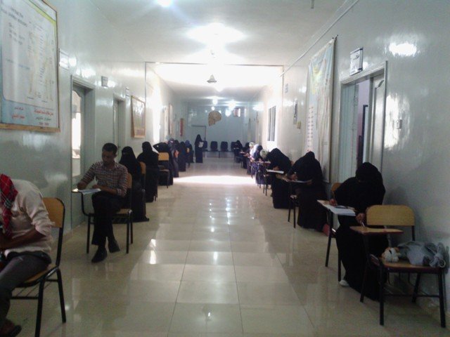 صور من القاعات والمعامل